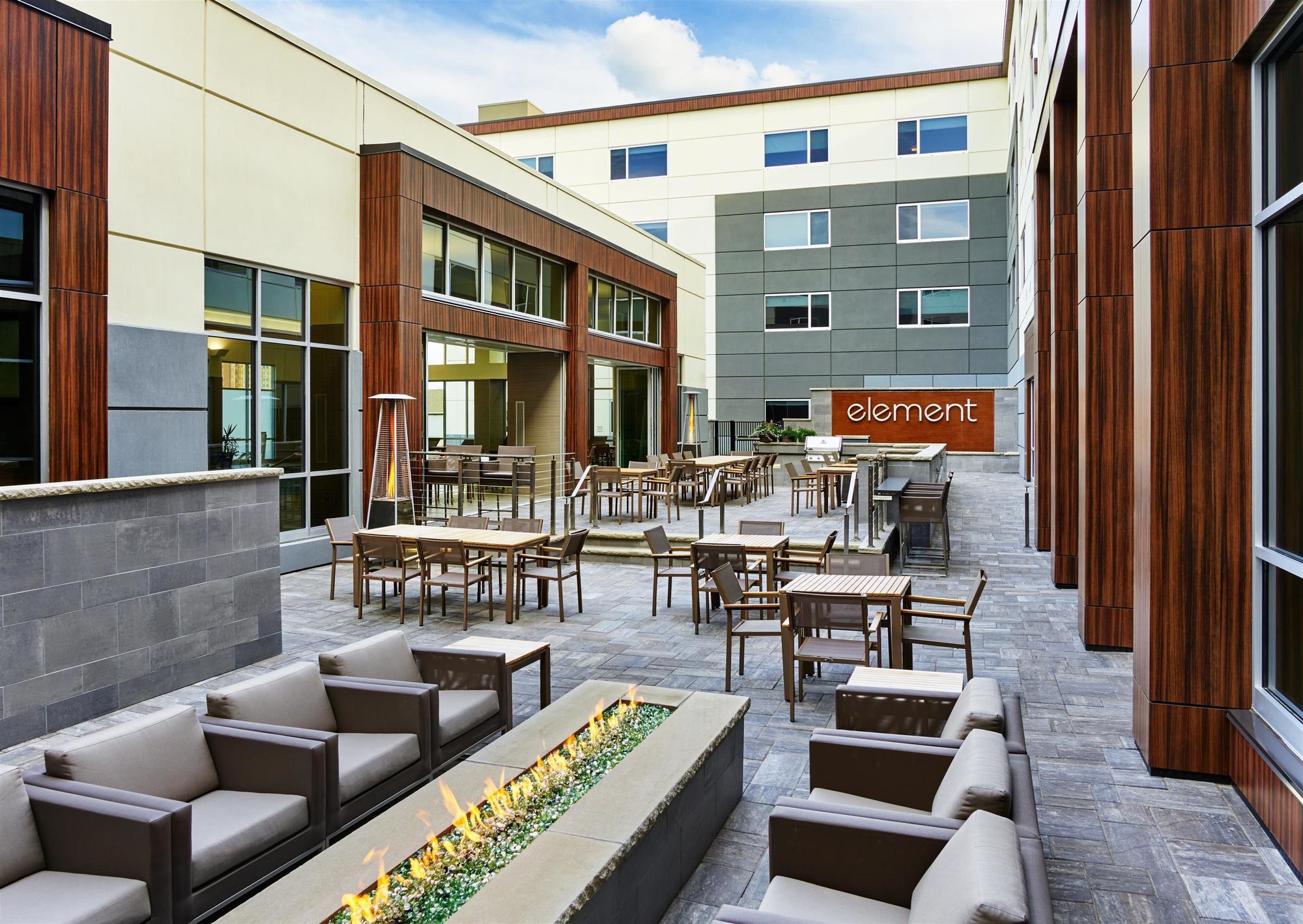 Element Fargo Hotel West Fargo Ngoại thất bức ảnh